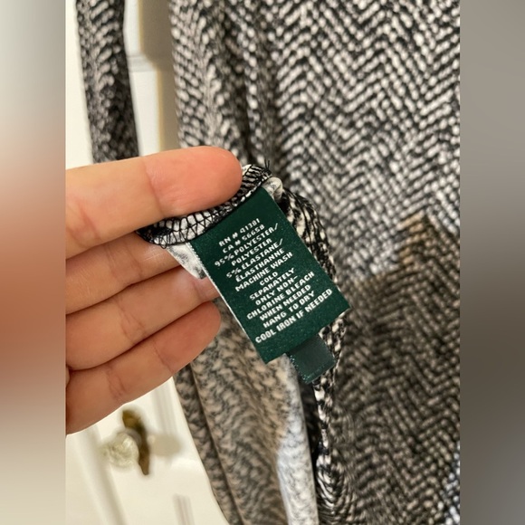 Lauren Ralph Lauren black white printed faux wrap jersey long sleeve dress - Picture 5 of 7